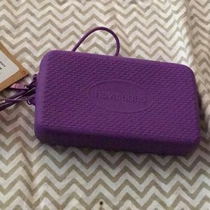 havaianas rubber bag